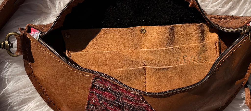 the treasure sling- mixed leather