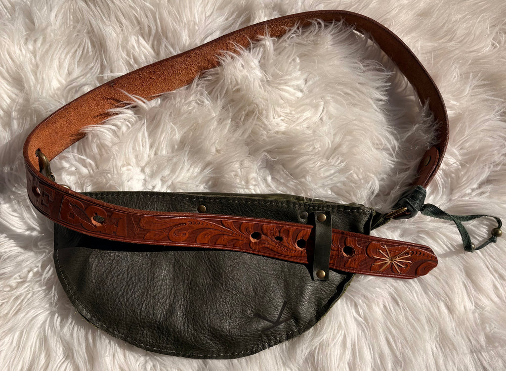 treasure sling- olive