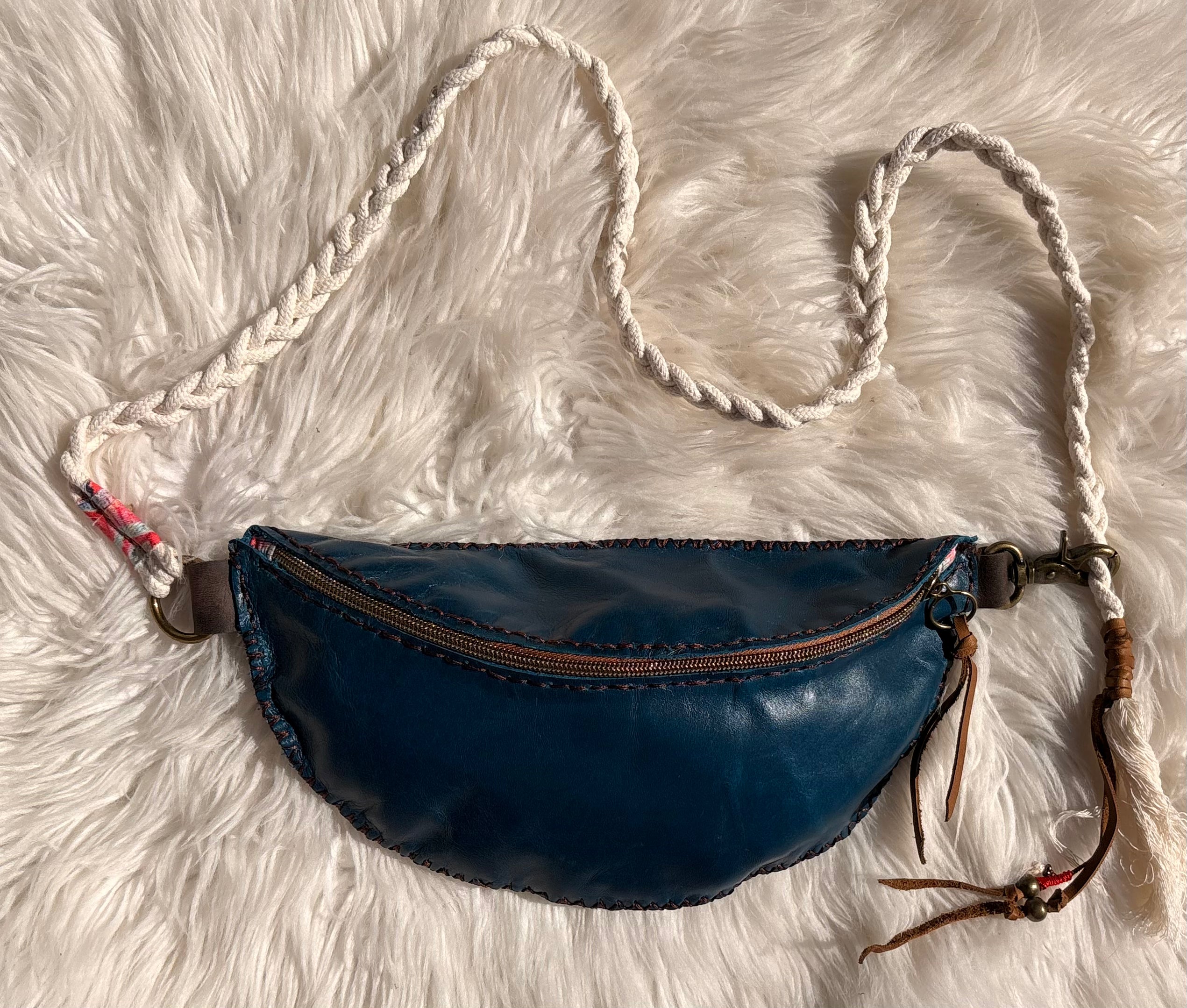 treasure sling- indigo