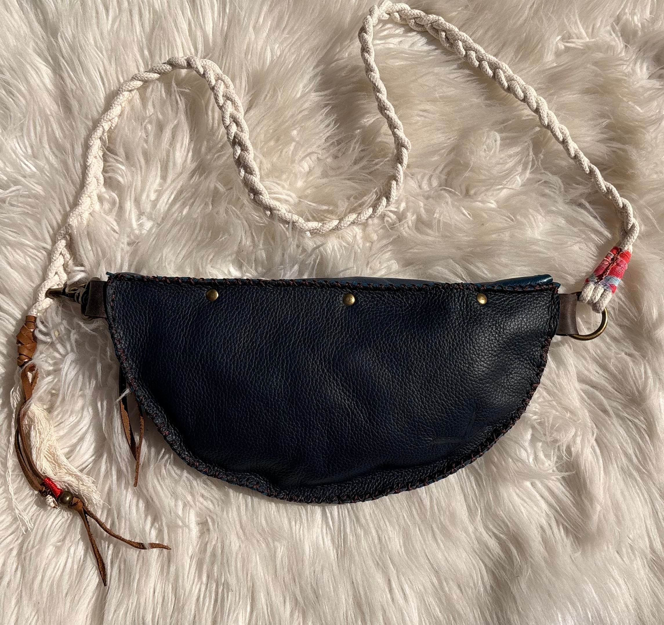 treasure sling- indigo