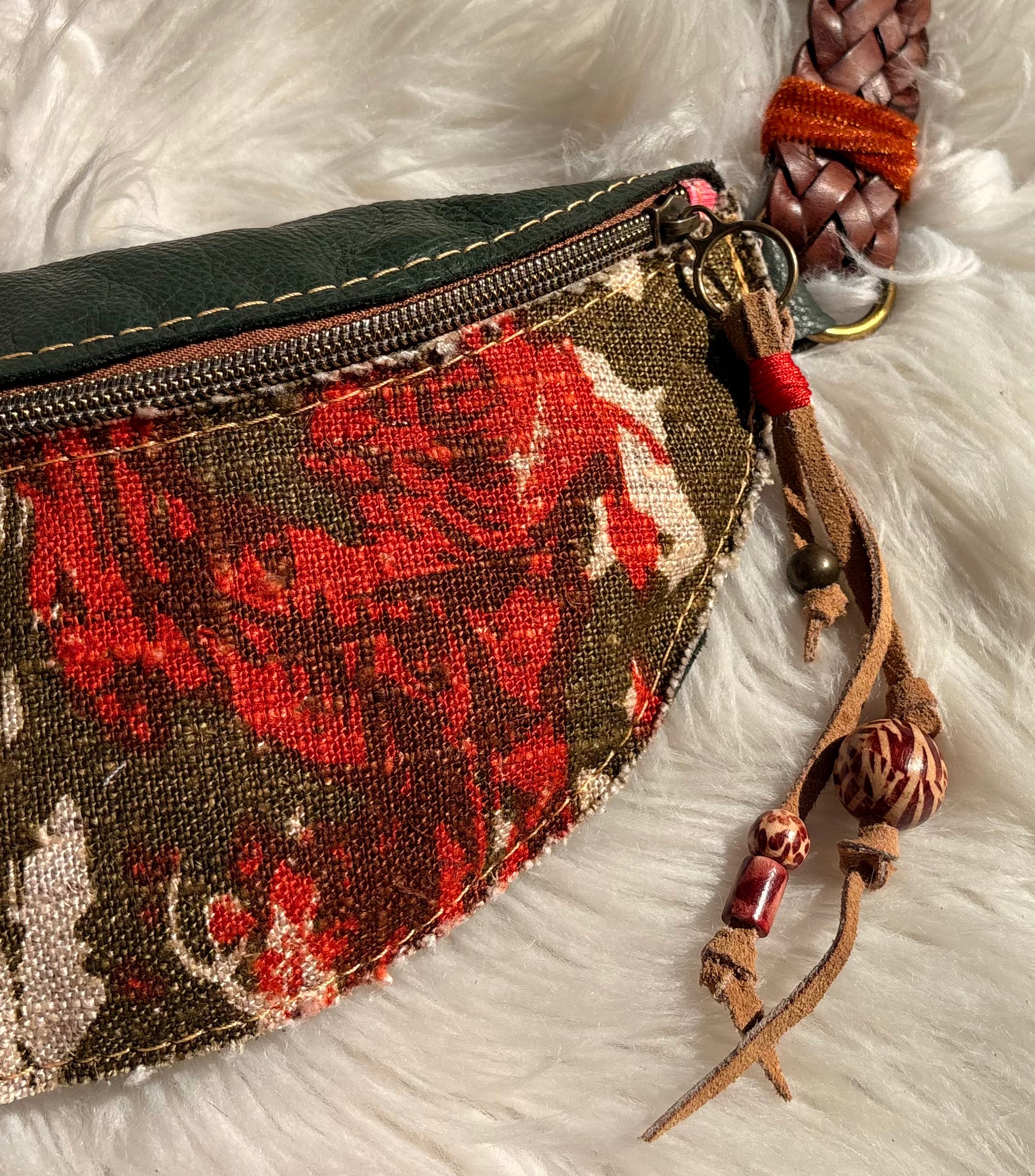 treasure sling- ginger